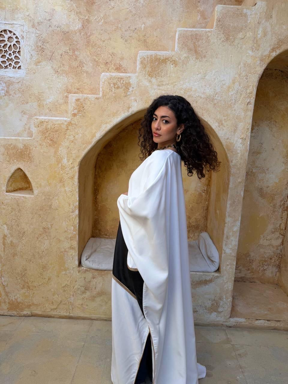 Eclipse Hilal Kaftan