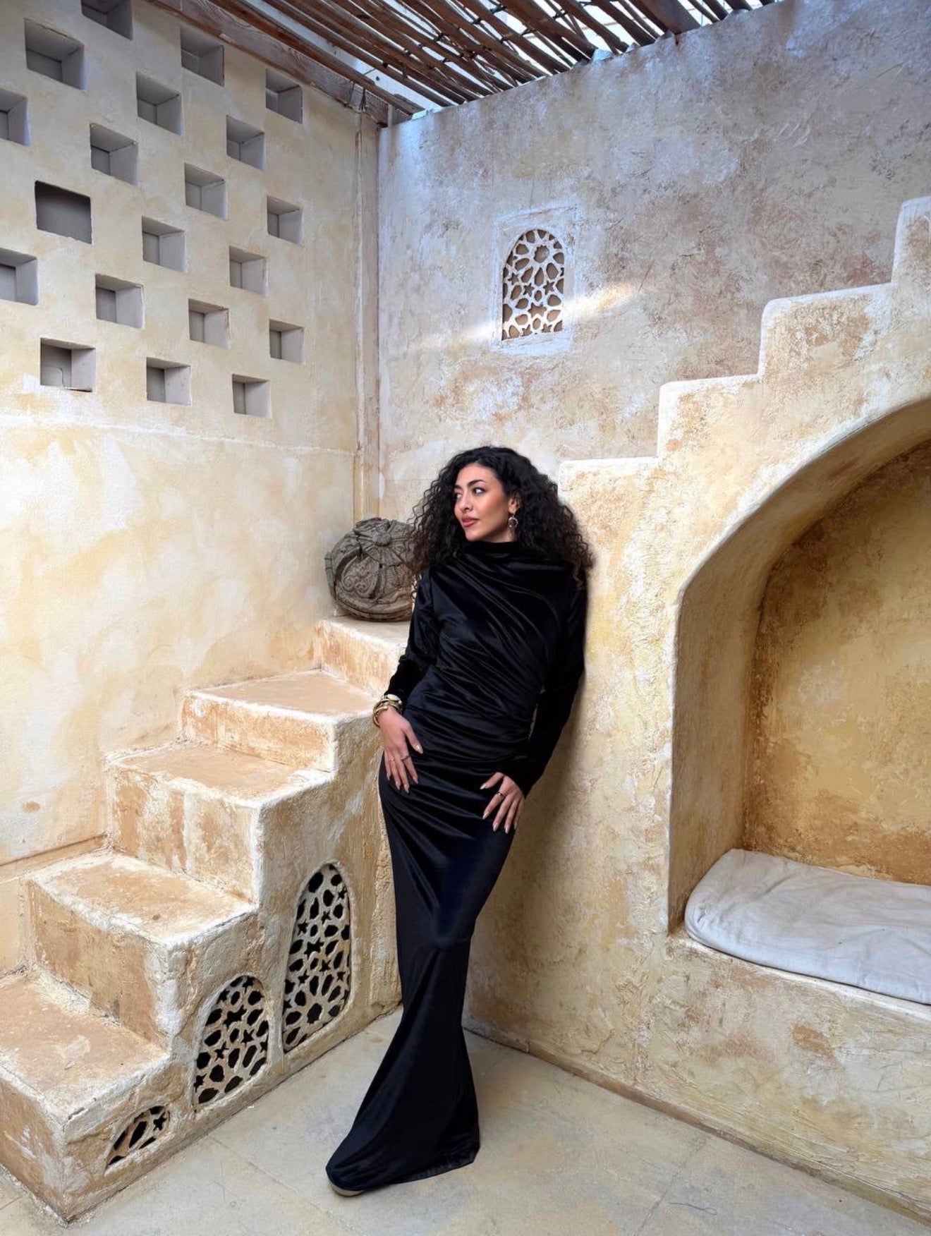 Velvet Silhouette Dress Body